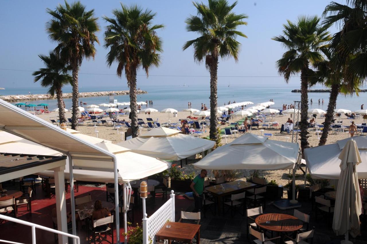 La Casa Di Luna San Benedetto del Tronto Eksteriør bilde